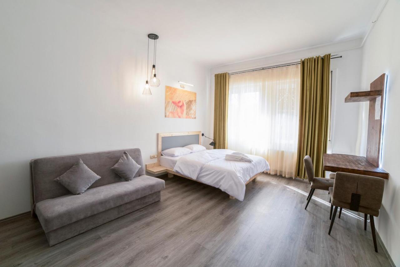 Maria Boutique Suits Budapest Ngoại thất bức ảnh