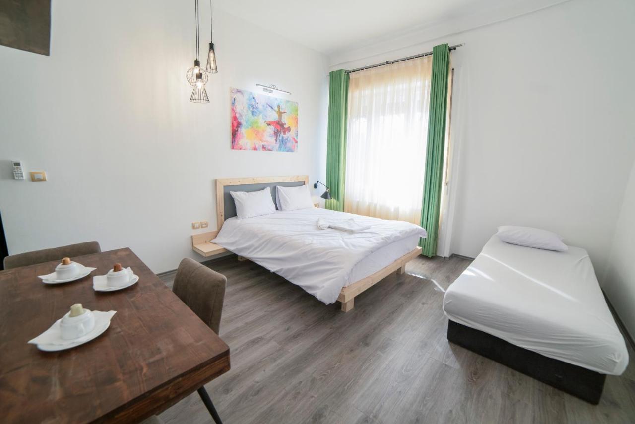 Maria Boutique Suits Budapest Ngoại thất bức ảnh