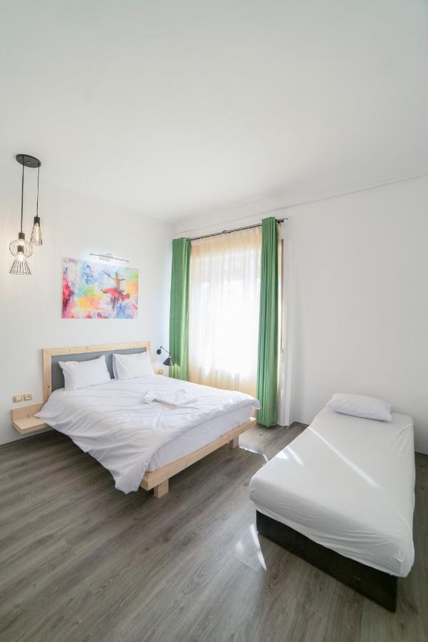 Maria Boutique Suits Budapest Ngoại thất bức ảnh