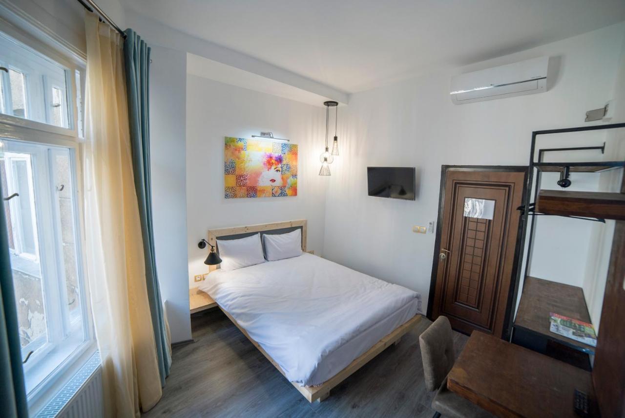 Maria Boutique Suits Budapest Ngoại thất bức ảnh