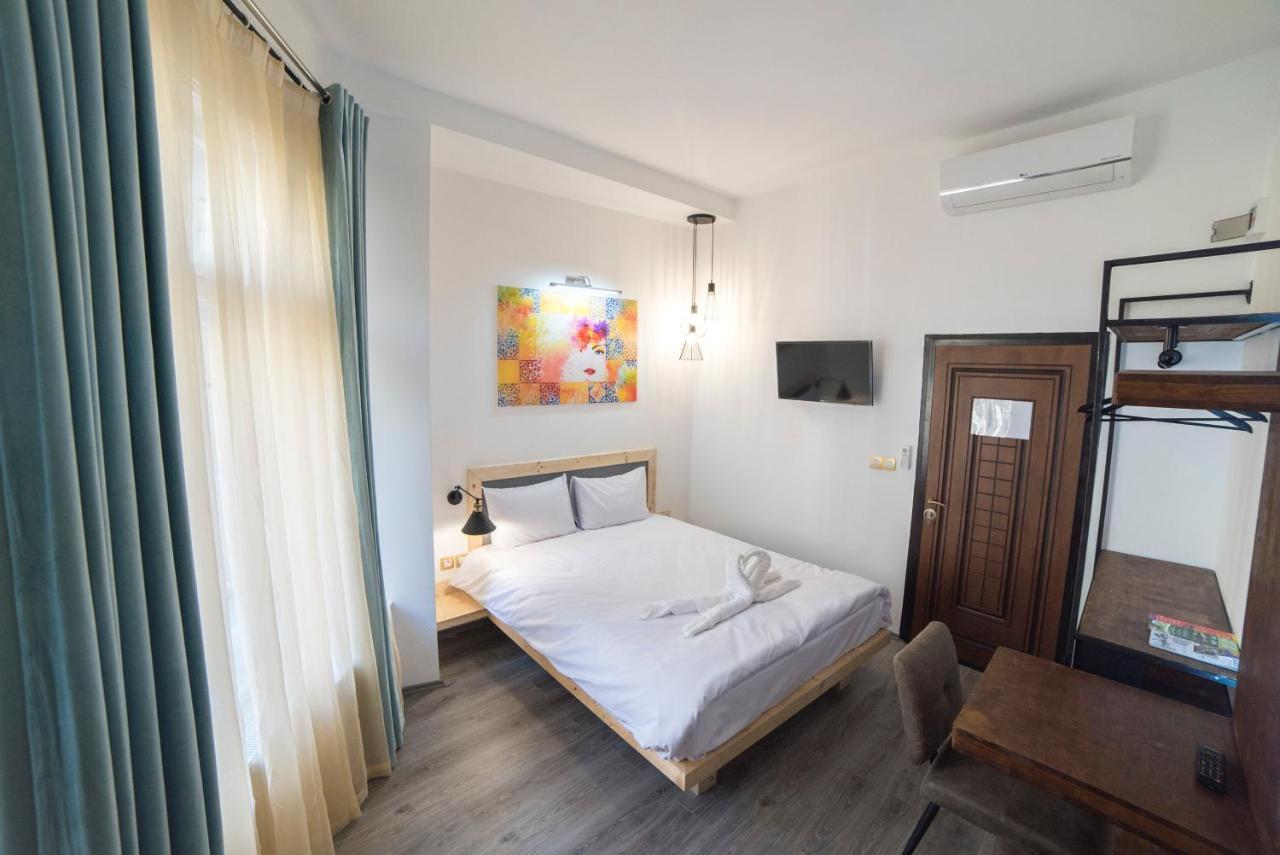 Maria Boutique Suits Budapest Ngoại thất bức ảnh
