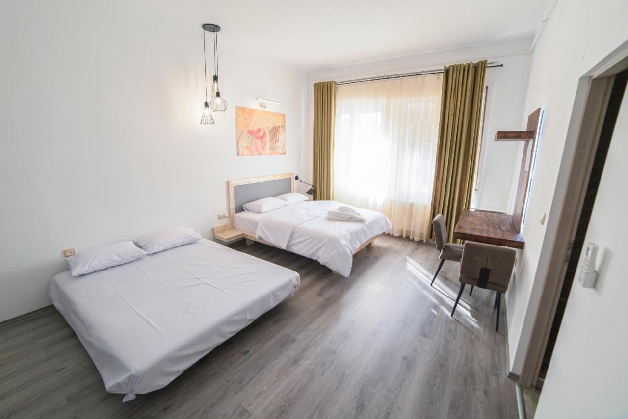 Maria Boutique Suits Budapest Ngoại thất bức ảnh